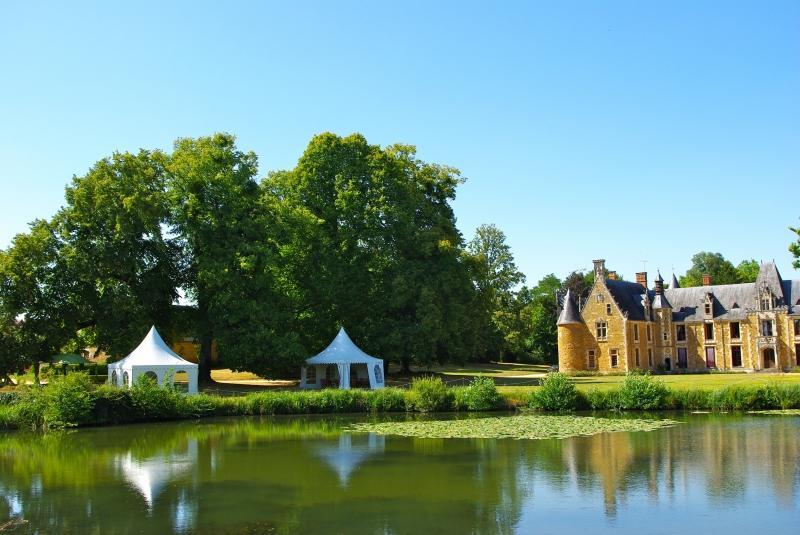 Chateau De Cheronne Bed & Breakfast Tuffe Exterior photo